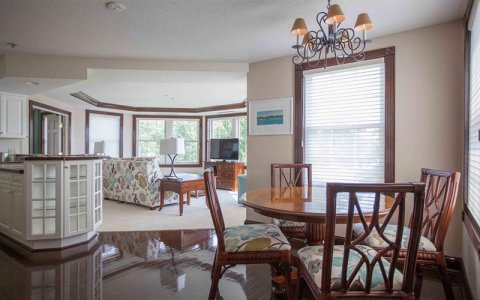 Oakwood Inn - Ancon Construction